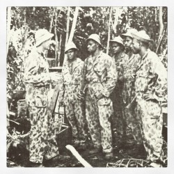 Fiji Commandos with their New Zealand commander.